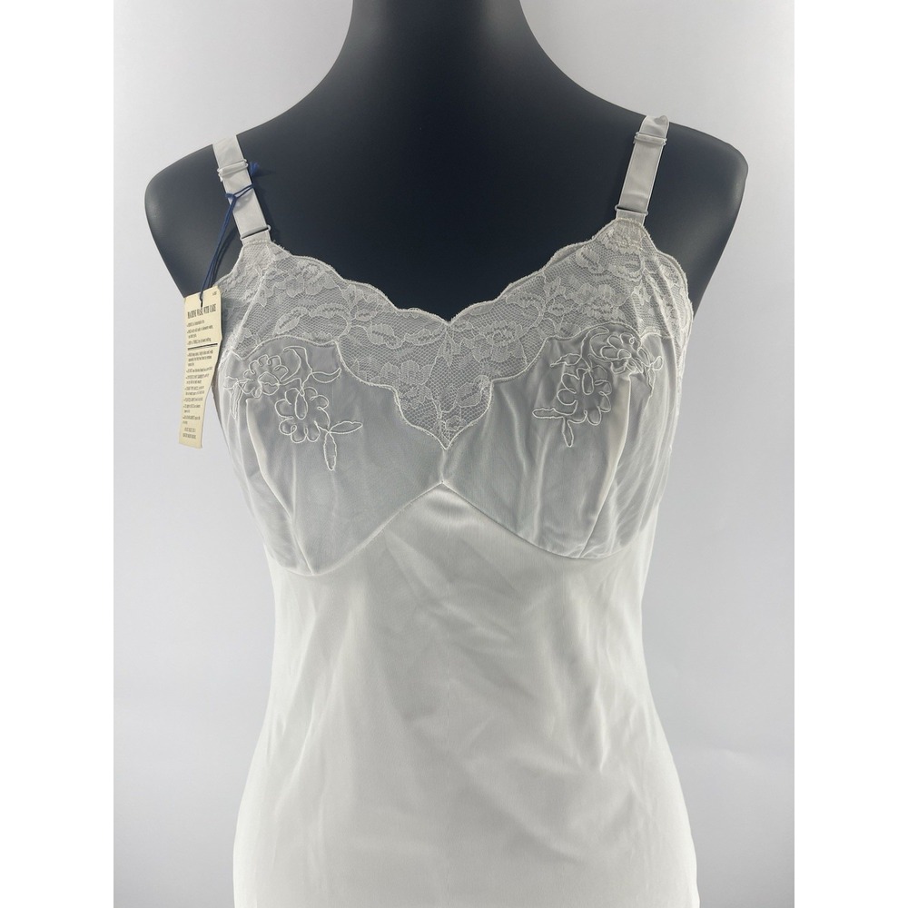 Vintage Carol Brent NWT Ivory Lace Embroidered 34 Nylon Full Slip - Picture 2 of 13